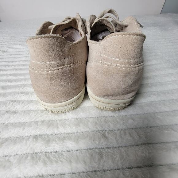 Dolce Vita Beige Suede Sneakers Women’s Size 8 Casual Lace-Up Low Top Shoes - Picture 5 of 9